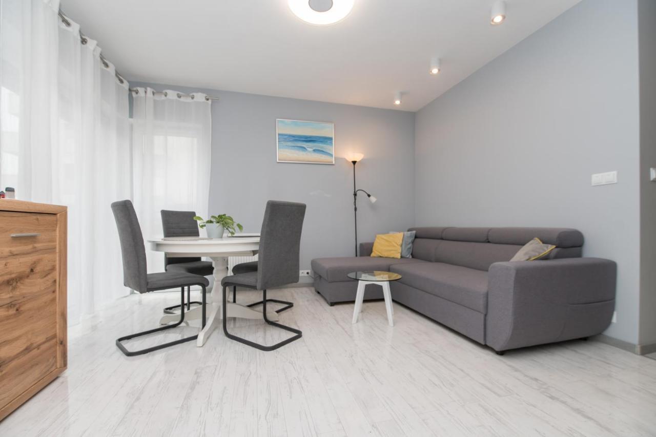 Apartament Biegusa Gliwice Bagian luar foto