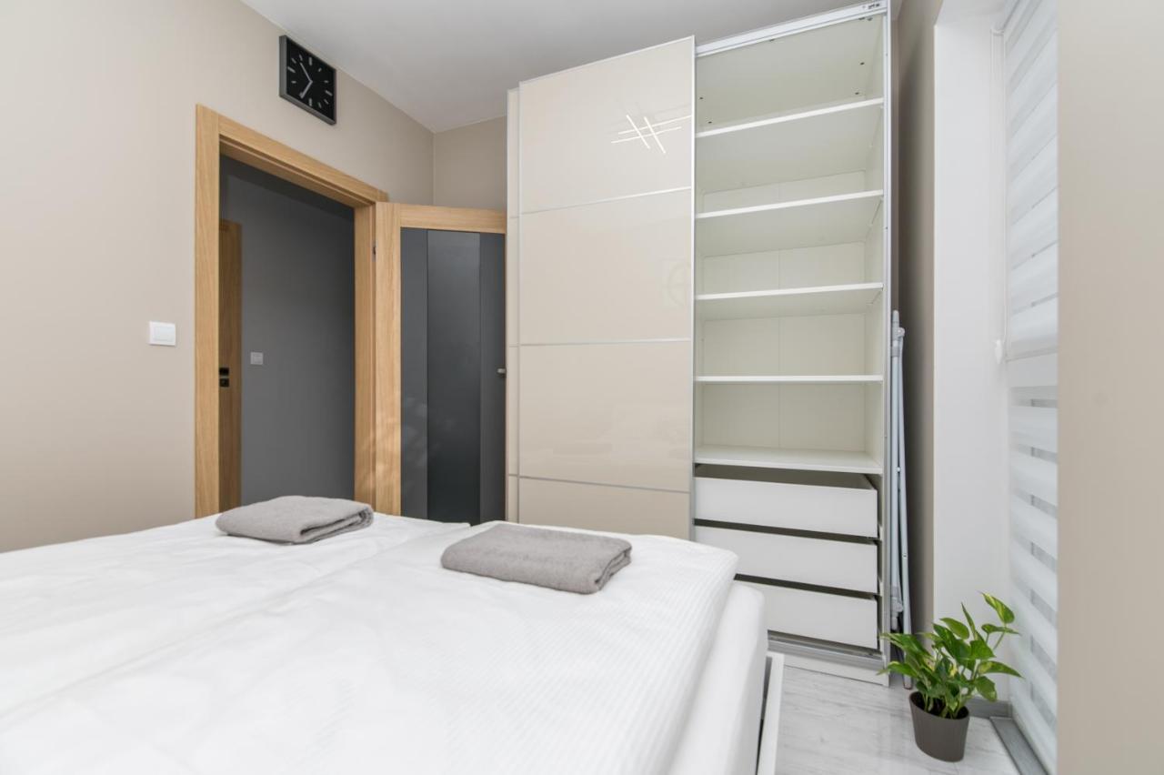 Apartament Biegusa Gliwice Bagian luar foto